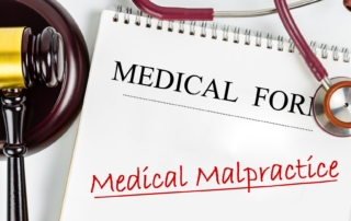 Benefits of a Medical Malpractice Attorney When Claiming
