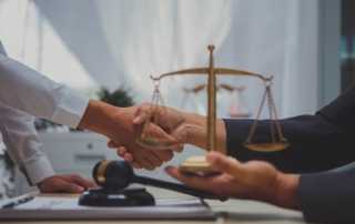 what does a personal injury lawyer handle